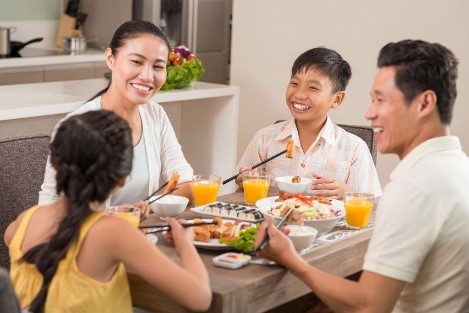 Mâm cơm gia đình 4 người chỉ 120k mà vẫn đủ món đủ vị