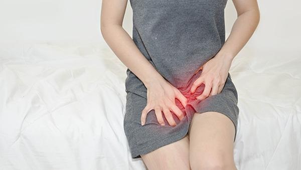 Vùng Kín Ngứa Rát Kéo Dài Có Nguy Hiểm Không